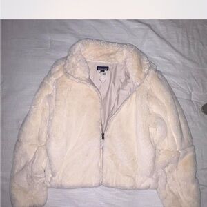 Patagonia Women's Off-White Lunar Frost Jacket